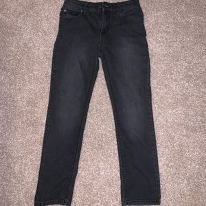 No holes-no tears-zipper and button intact-smoke free house